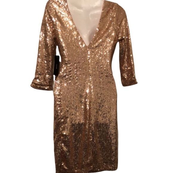 Lulus sequined dress Size Small gold 3/4 sleeve bodycon V back‎ lined party - Picture 3 of 7